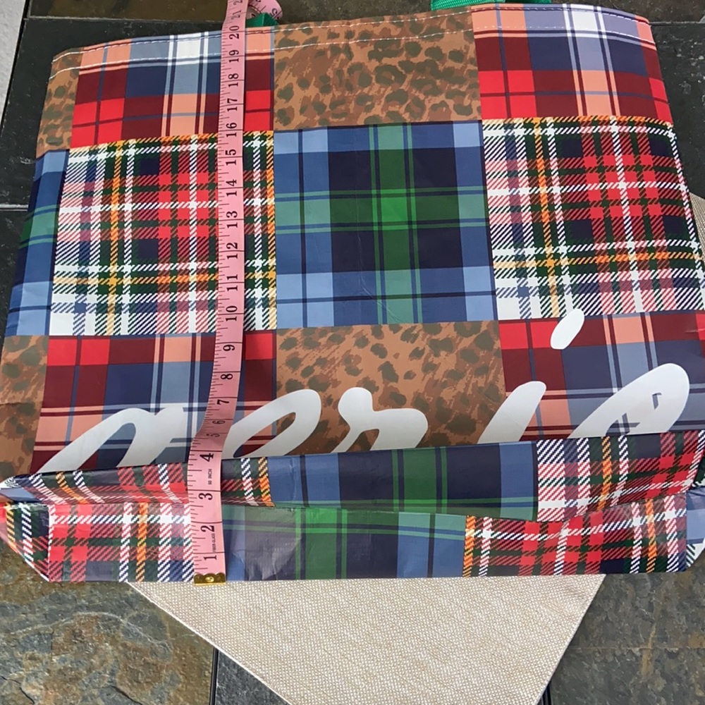 Aerie Reusable Shopping Tote in Plaid (NWOT) - Picture 2 of 4